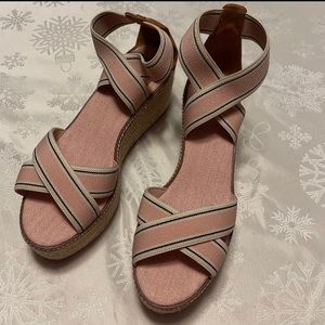 Tory Burch NWOT Pink Size 11 Wedge Sandals